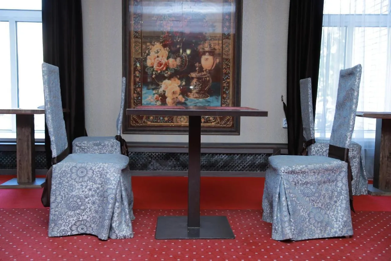 Турист Nur-Sultan  Hotel Nur-Sultan (Astana)